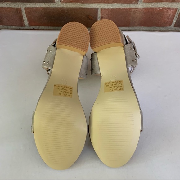 Journee Collection Womens Mabel Grey Ankle Strap Sandals US 7 M - Picture 7 of 8